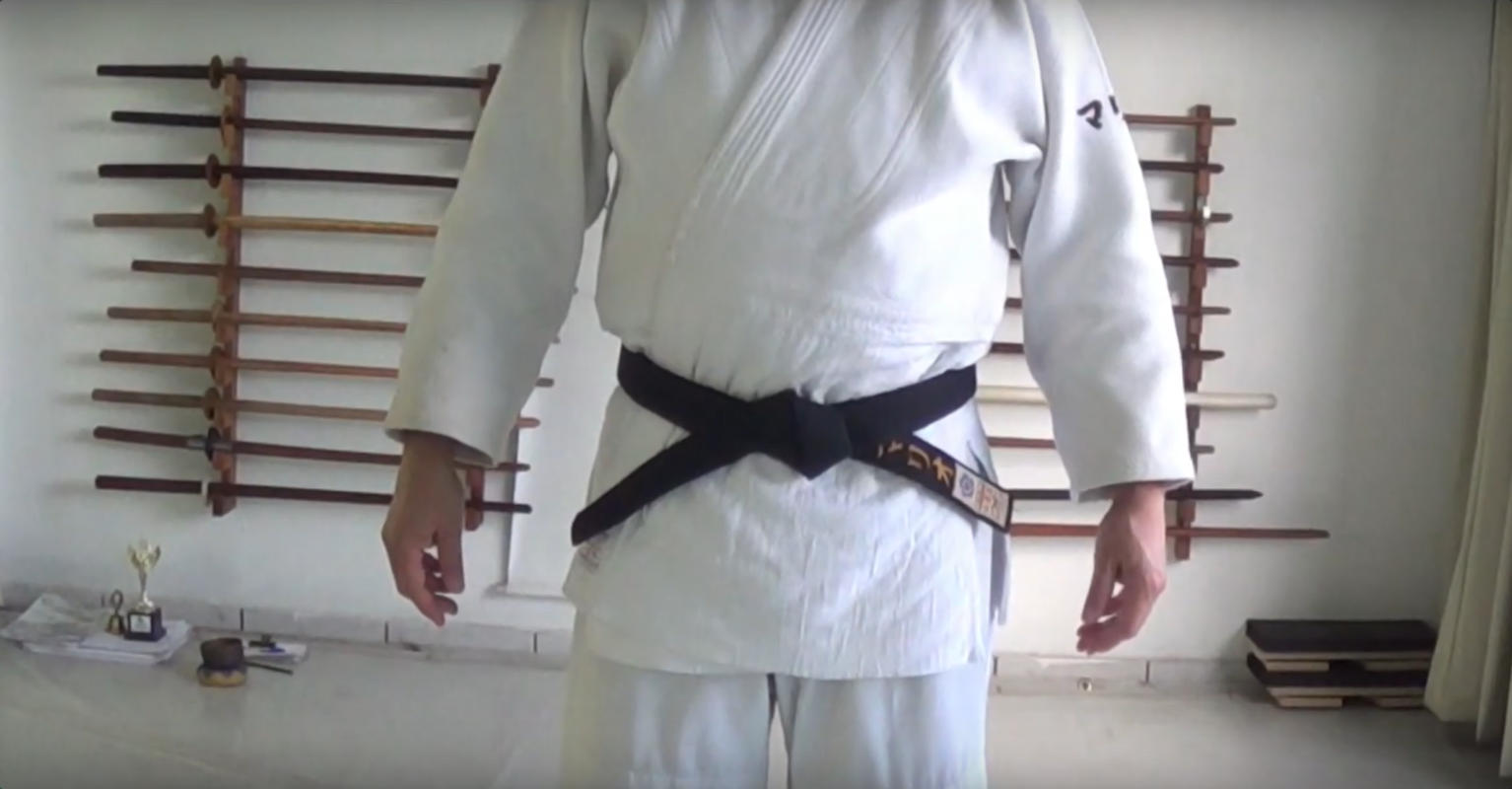 Aikido, como amarrar a faixa, video youtube